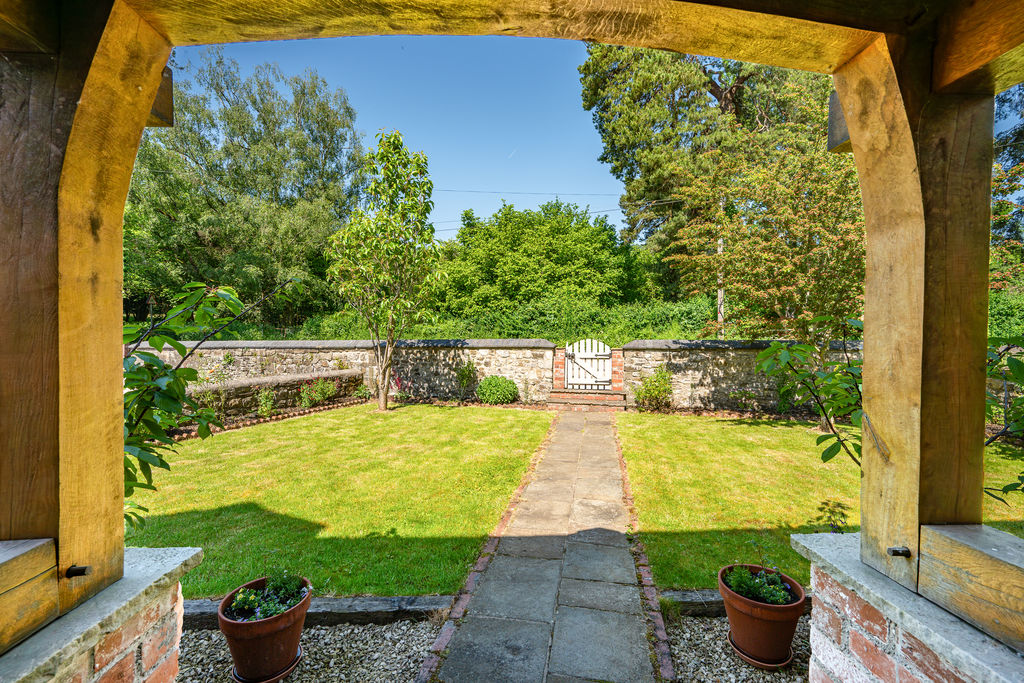 Front Garden- click for photo gallery